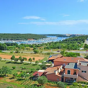 Apartment Apartman Sani, Pula